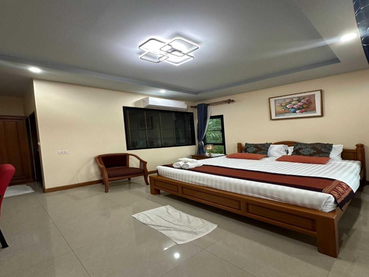 Capital O 75518 Baan Rose Resort Ao Luk Luaran gambar