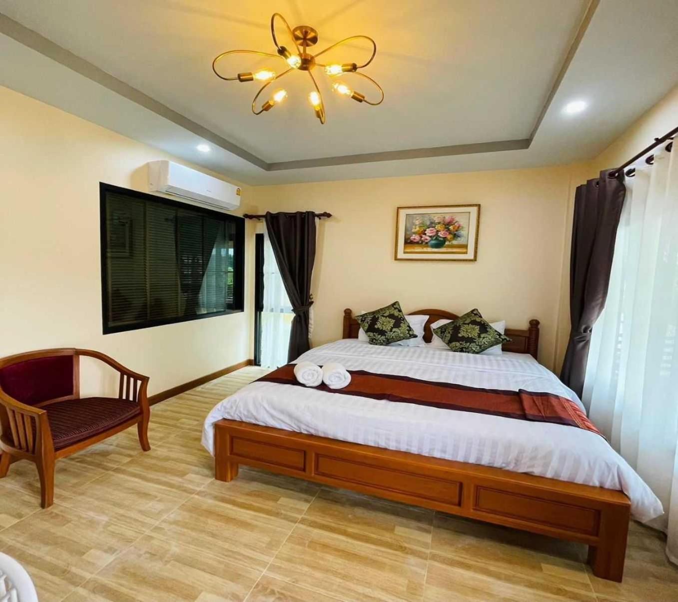 Capital O 75518 Baan Rose Resort Ao Luk Luaran gambar