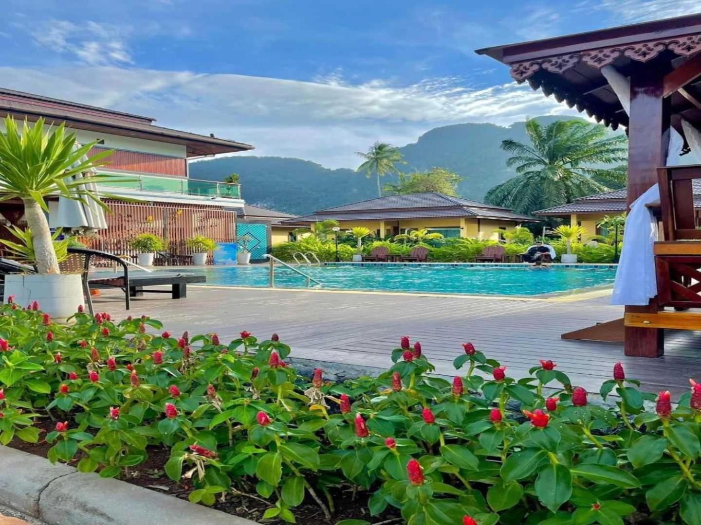 Capital O 75518 Baan Rose Resort Ao Luk Luaran gambar